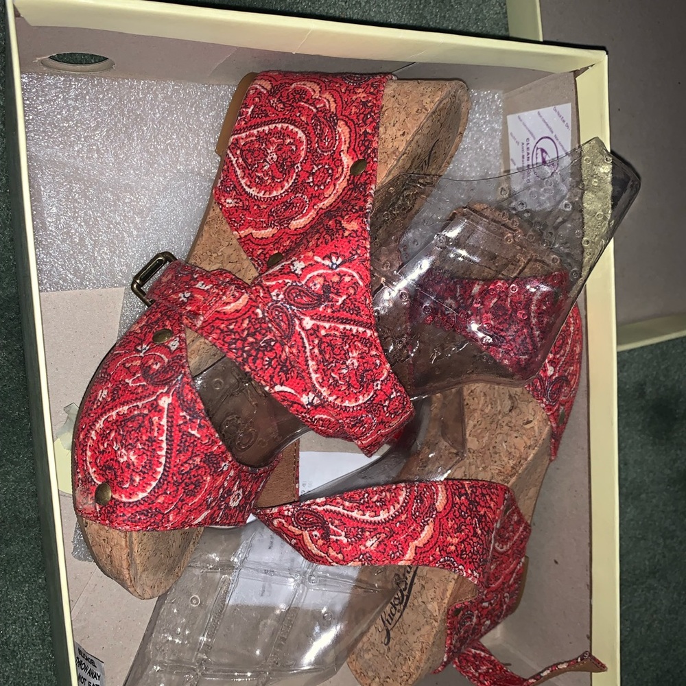 Wedge Shoes - Picture 3 of 5